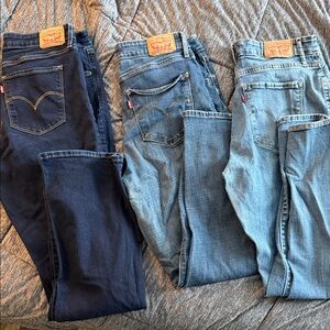 Levi's Women's Highrise Jeans - Navy and Light Denim